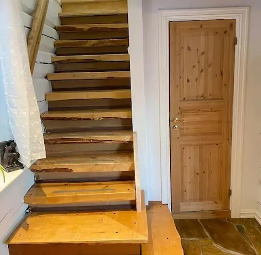 Tommerhus Naer Tusenfryd Utenfor Oslo. Villa